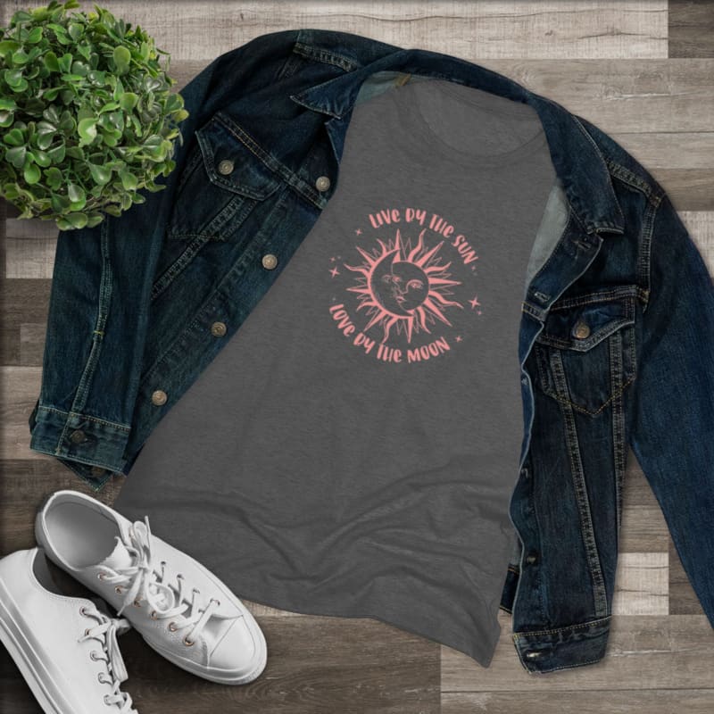 Gray t-shirt with a pink sun design and text that reads ’Live by the sun, love by the moon’